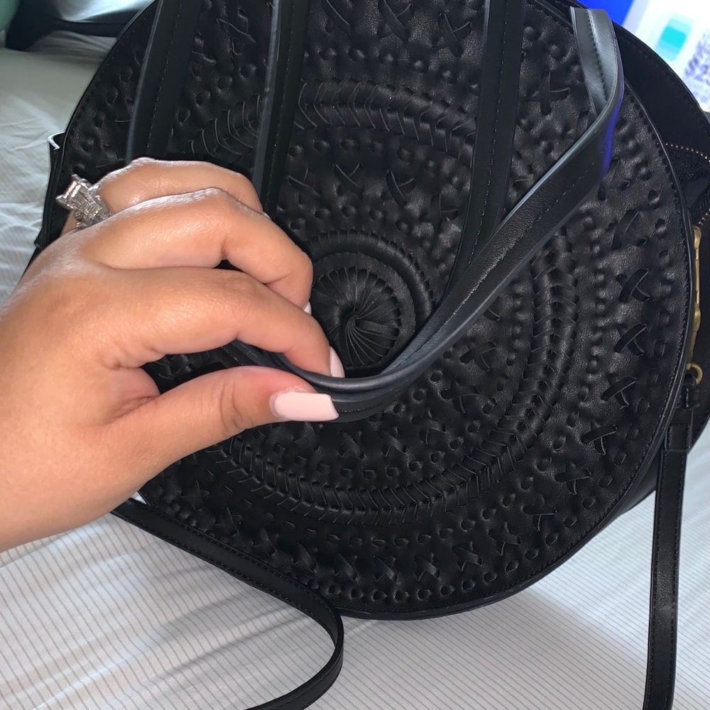 Anthropology circle tote
